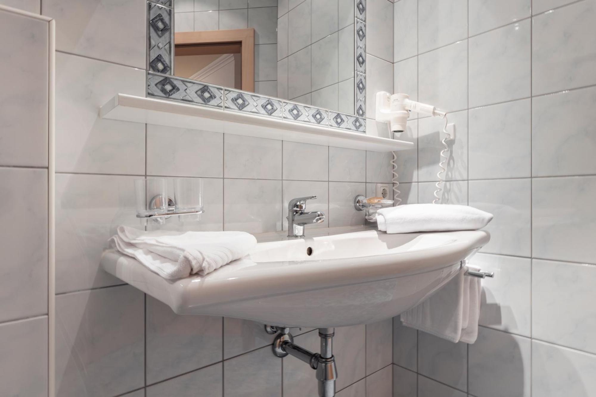 Schmid Rooms & Apartments Ишгъл Екстериор снимка