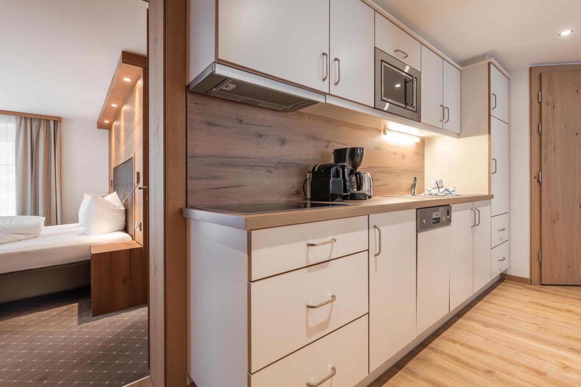 Schmid Rooms & Apartments Ишгъл Екстериор снимка