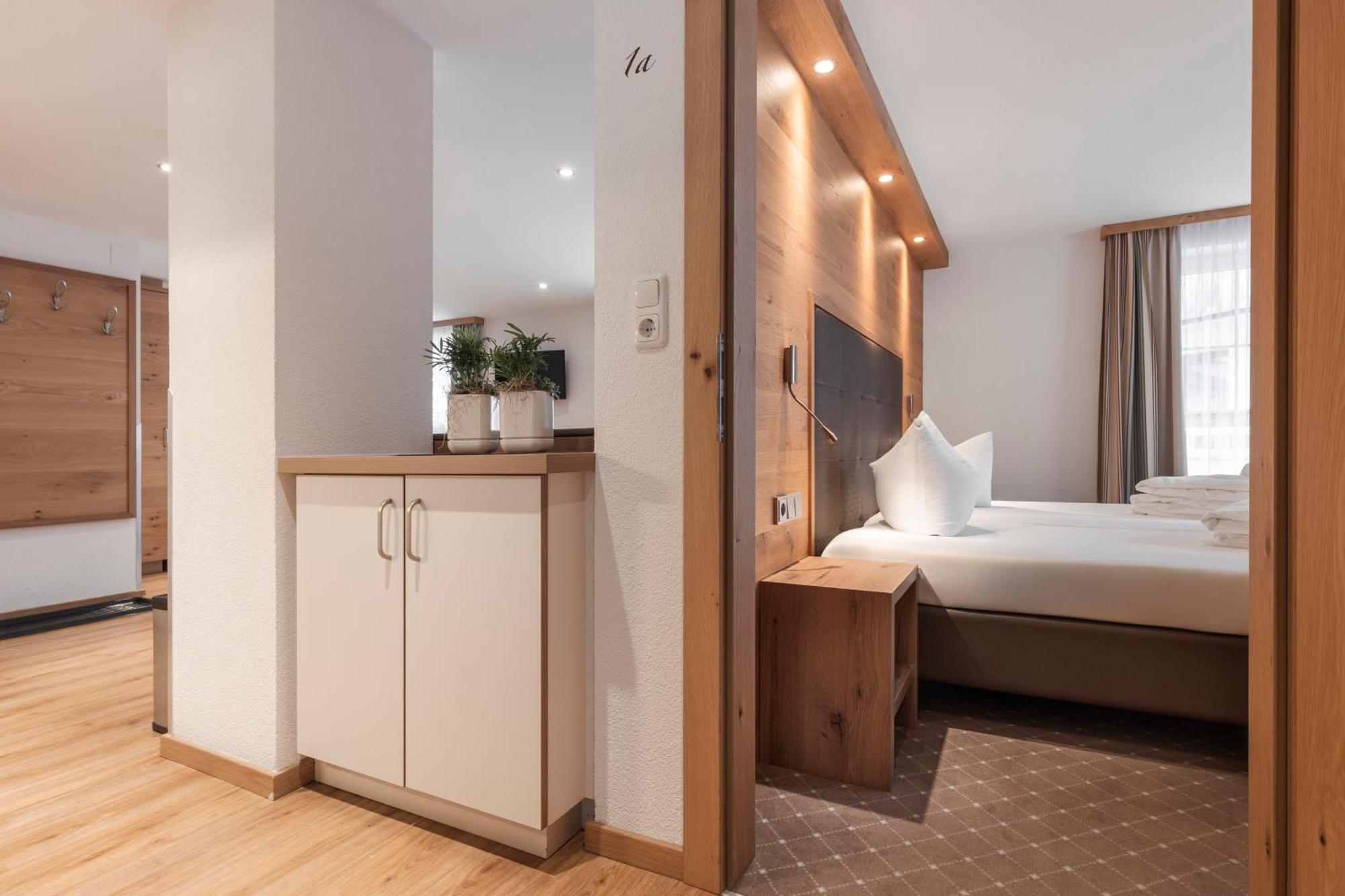 Schmid Rooms & Apartments Ишгъл Екстериор снимка
