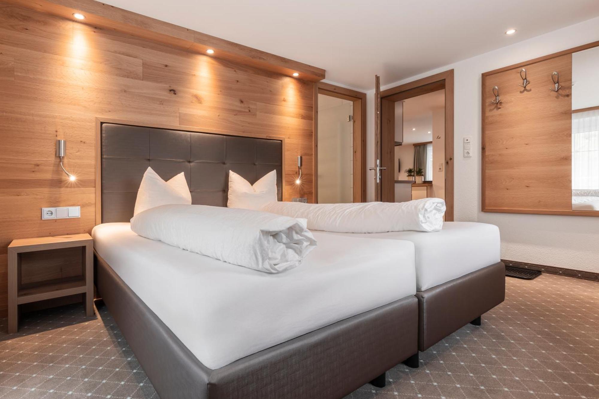 Schmid Rooms & Apartments Ишгъл Екстериор снимка