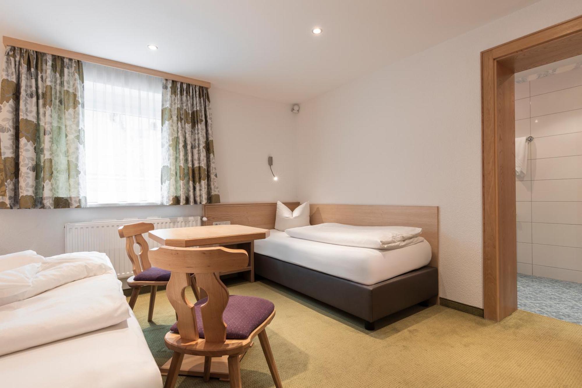 Schmid Rooms & Apartments Ишгъл Екстериор снимка