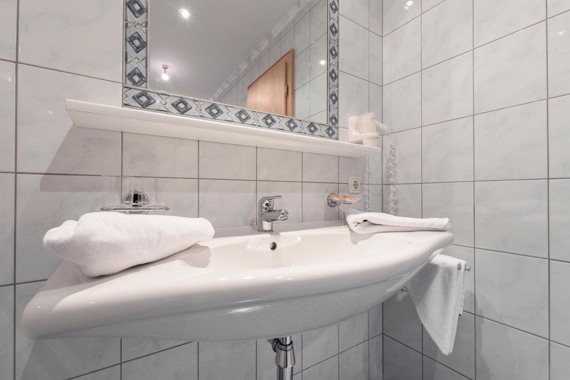 Schmid Rooms & Apartments Ишгъл Екстериор снимка