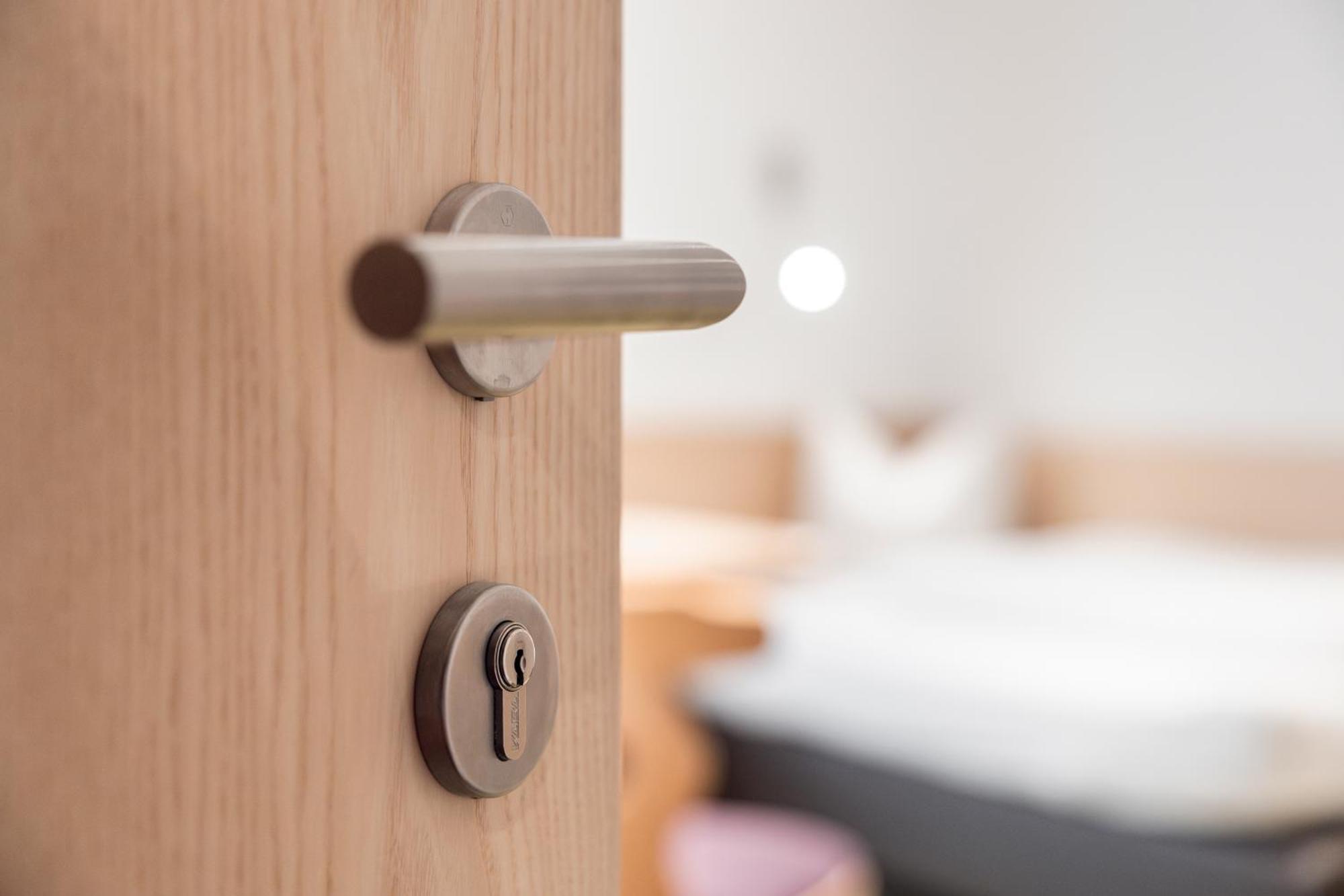 Schmid Rooms & Apartments Ишгъл Екстериор снимка
