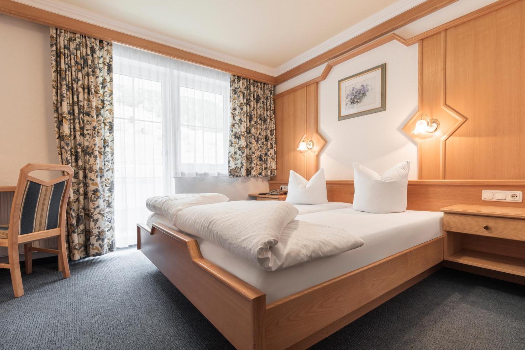 Schmid Rooms & Apartments Ишгъл Екстериор снимка