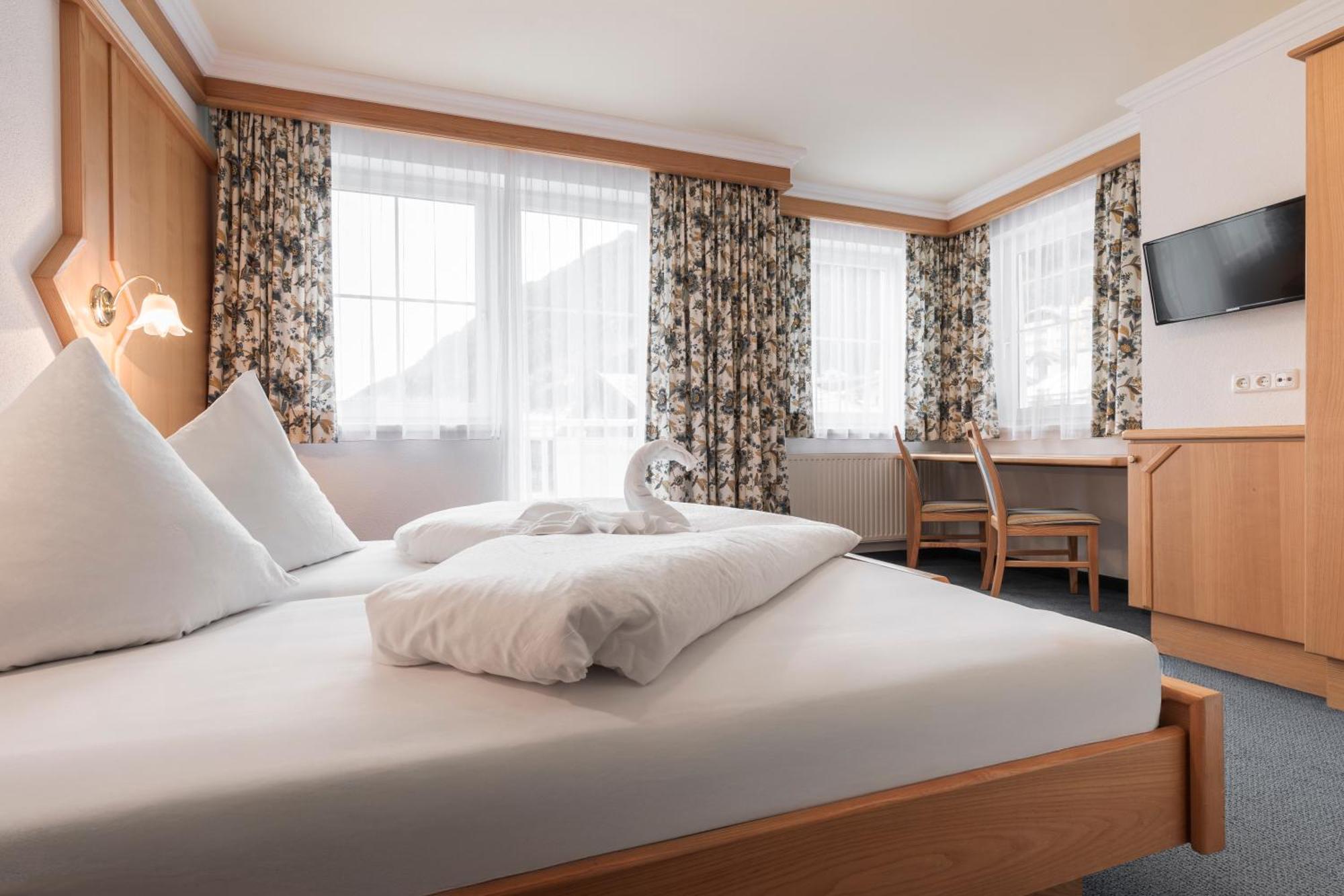 Schmid Rooms & Apartments Ишгъл Екстериор снимка